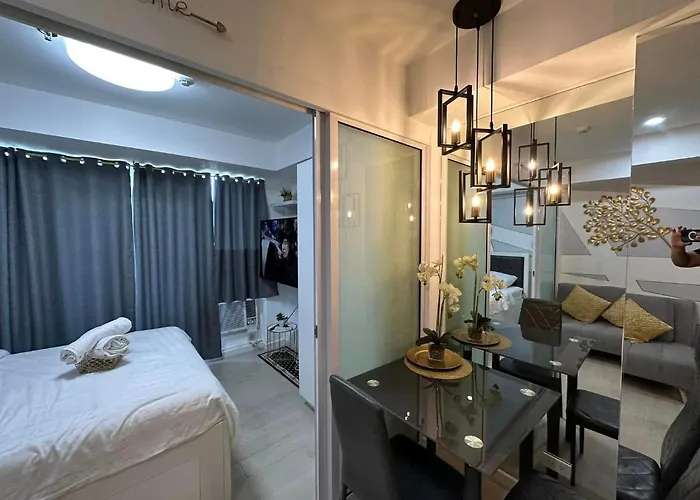 Rob's Place At Azure Staycation 酒店 马尼拉